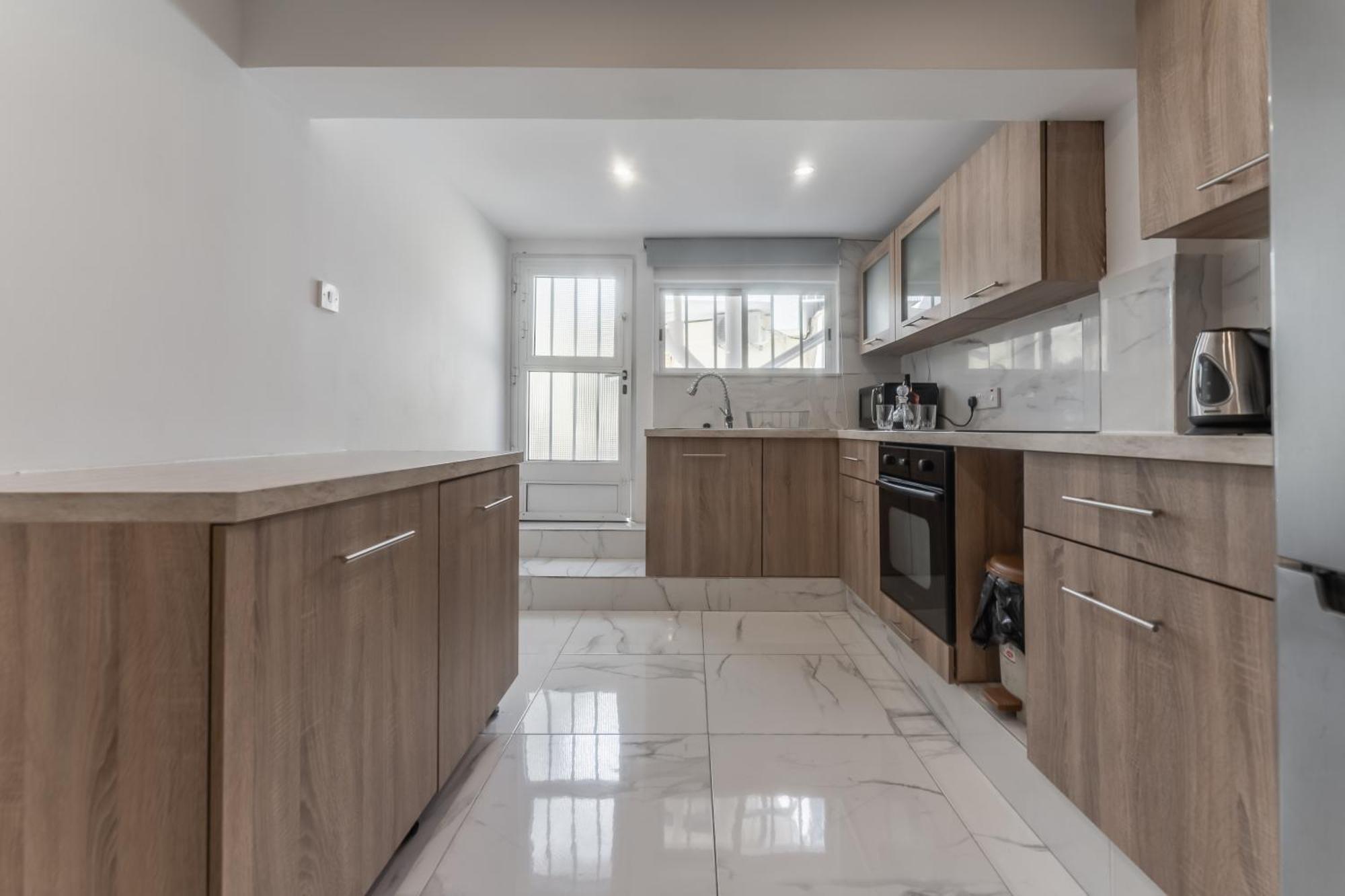 Sant Central Deluxe Apartments ไอยานาปา ภายนอก รูปภาพ