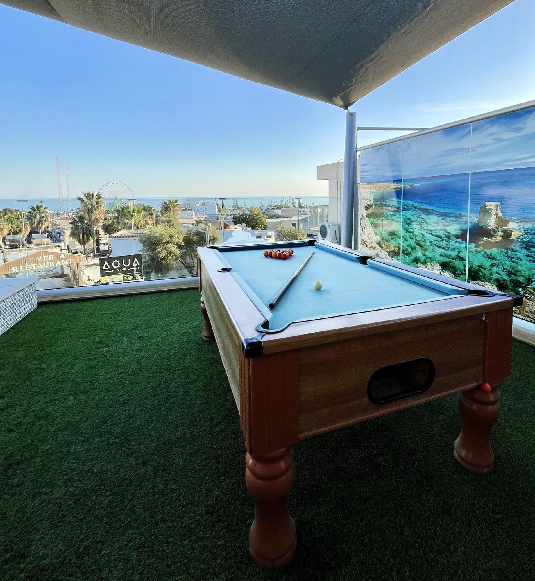 Sant Central Deluxe Apartments ไอยานาปา ภายนอก รูปภาพ